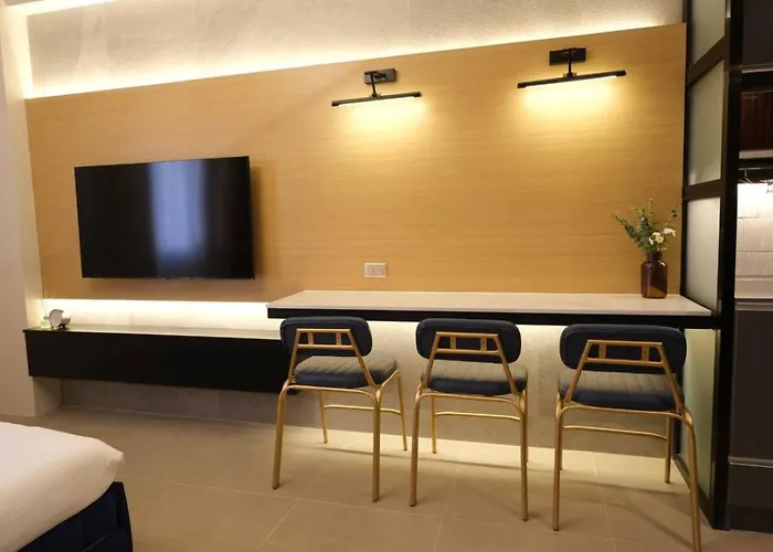 Chic & Stylish Near It Park - Pool, Gym, Sauna *